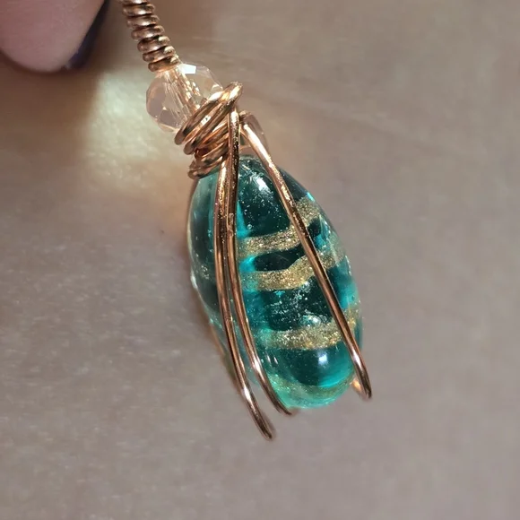 Teal Pendant Necklace - Picture 3 of 4